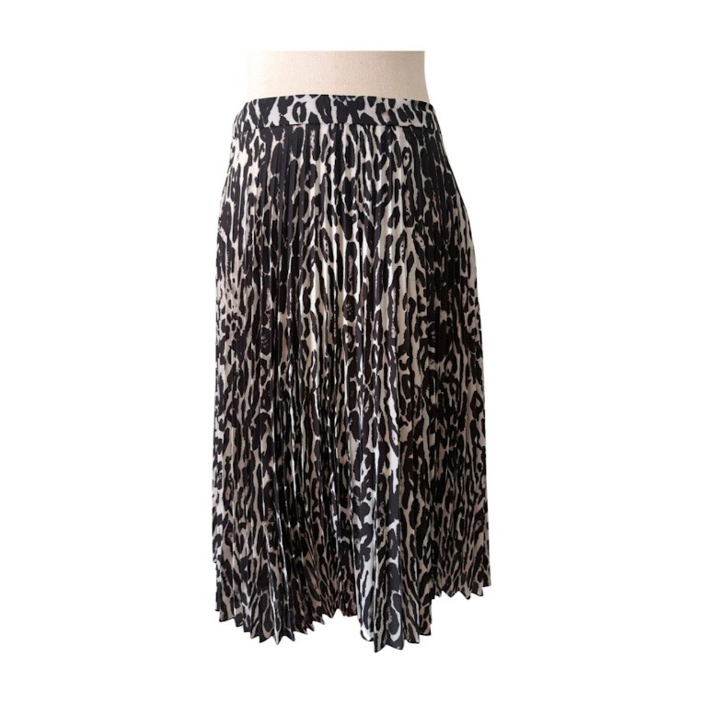 NWTโ Burberry Pleated Midi Skirt Leopard Print Black Beige Silk Blend Size 6